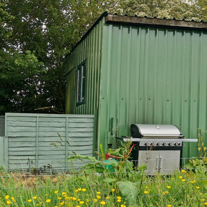 Milberry Green Meadows Warlingham エクステリア 写真